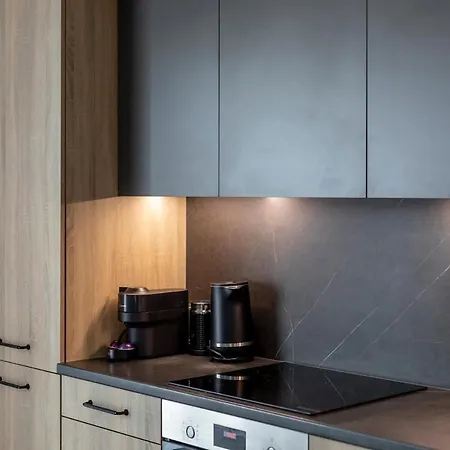 Modern 2 Bdr Next To Outlet By Urban Rent *