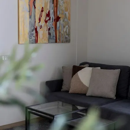 Modern 2 Bdr Next To Outlet By Urban Rent *