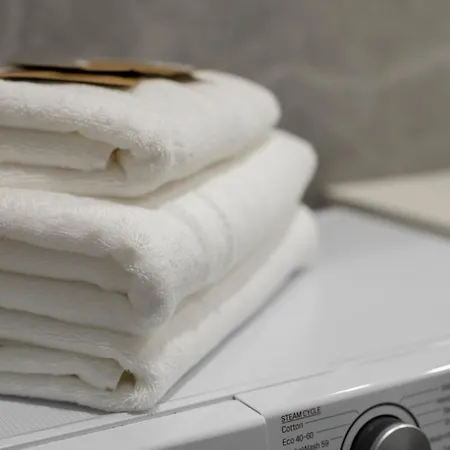 Modern 2 Bdr Next To Outlet By Urban Rent *